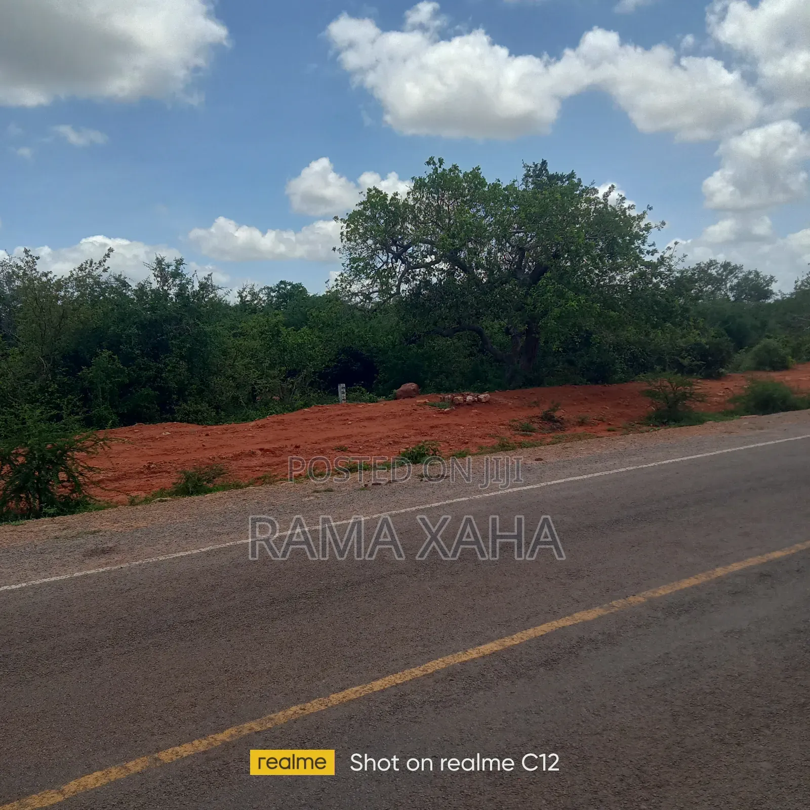10 Acres Baolala Along the Tarmac Road in Jilore