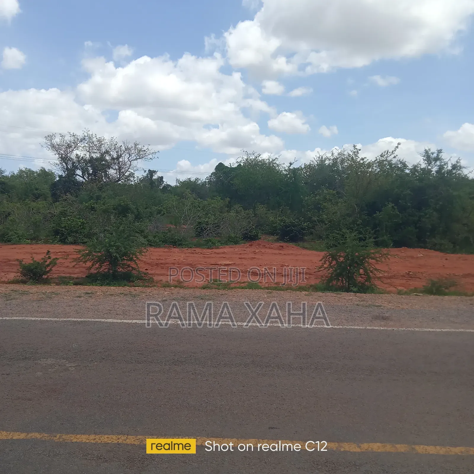 10 Acres Baolala Along the Tarmac Road in Jilore