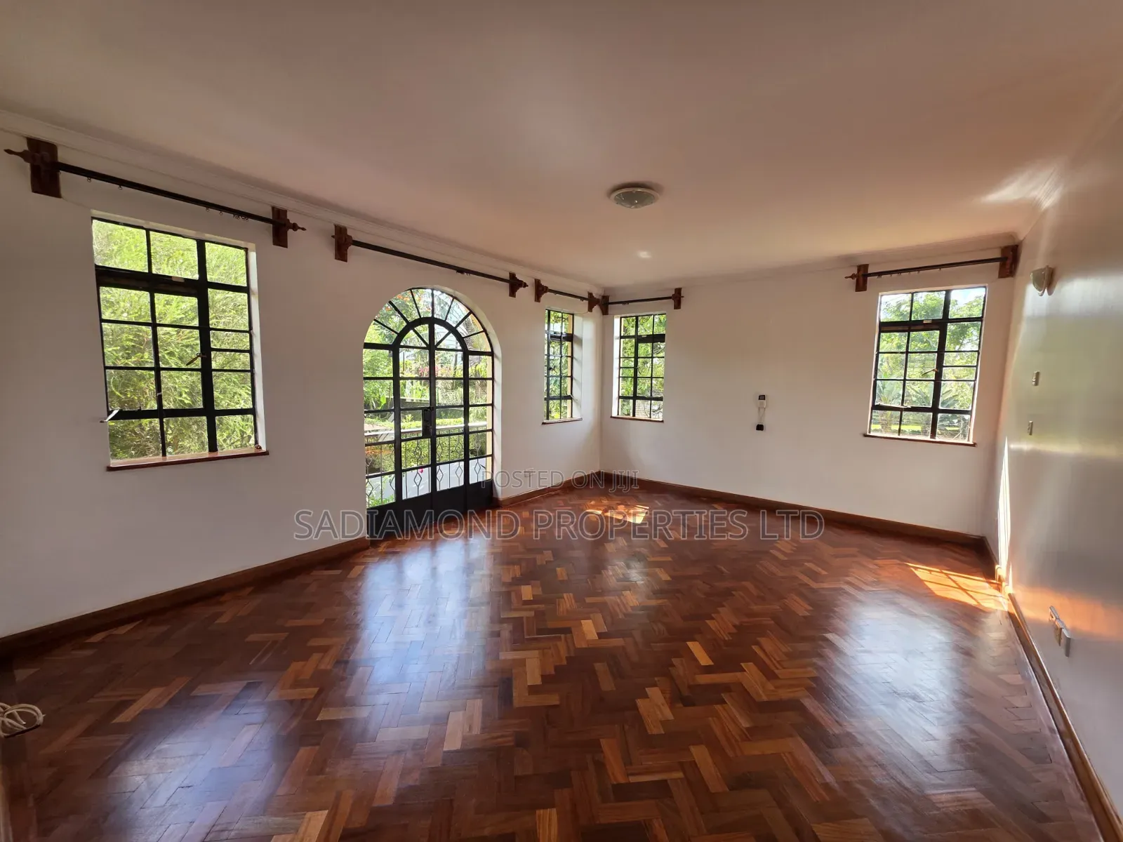 5bdrm Townhouse/Terrace in Kitisuru for sale in Kitisuru