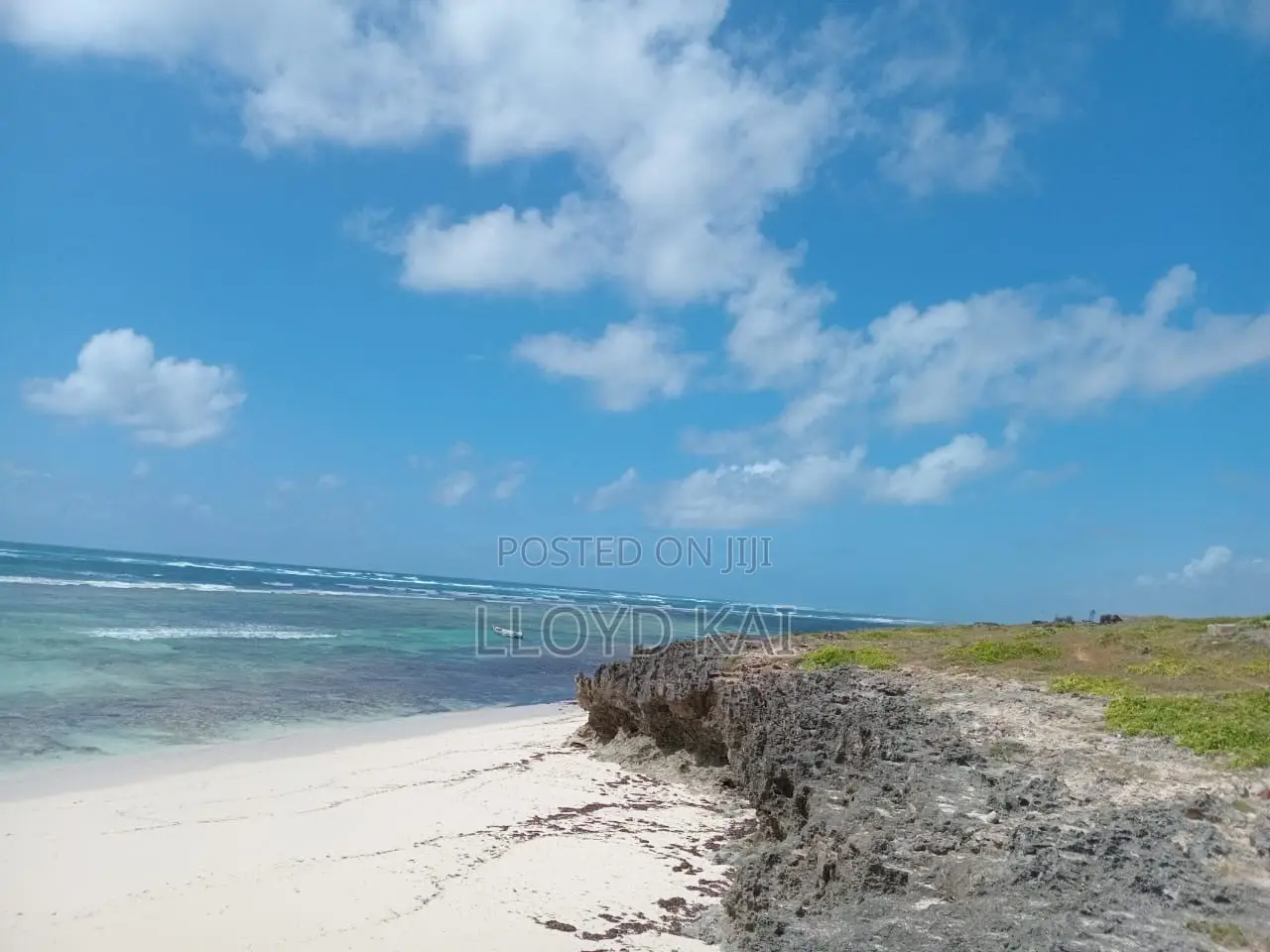 Owner!!
6.5 Acres Beach Property for Sale in Tezo,Kilifi at Ksh.70M in Tezo
