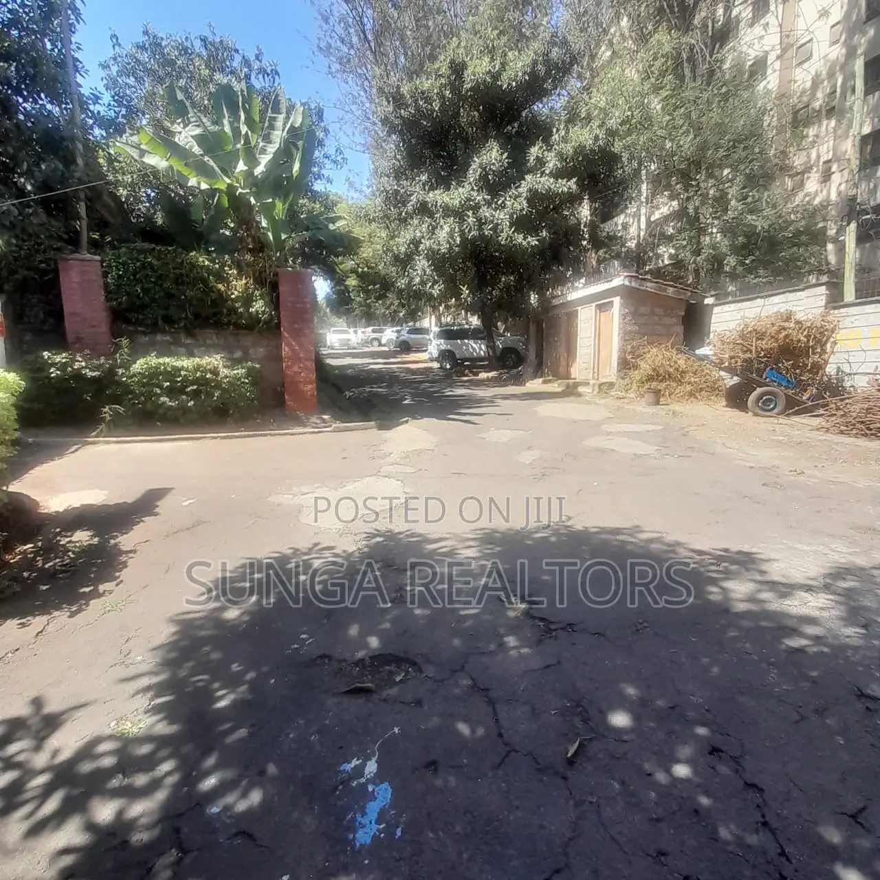 Commercial Townhouse for Rent in Lavington in Muthangari