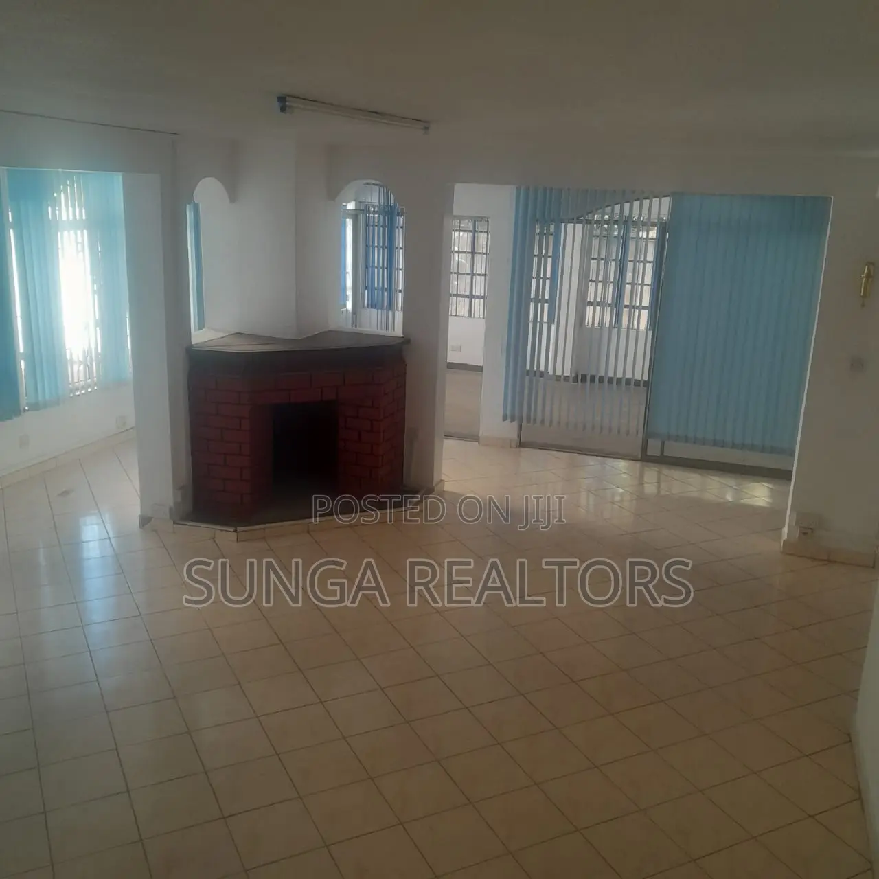 Commercial Townhouse for Rent in Lavington in Muthangari