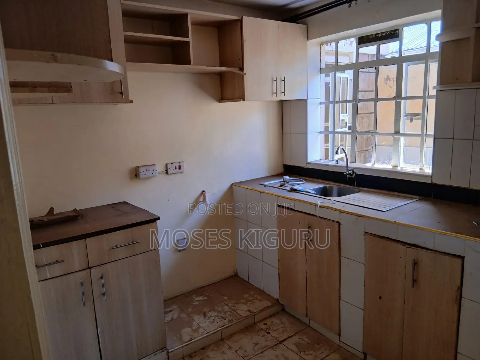3bdrm Bungalow in Toll for rent in Toll Estate