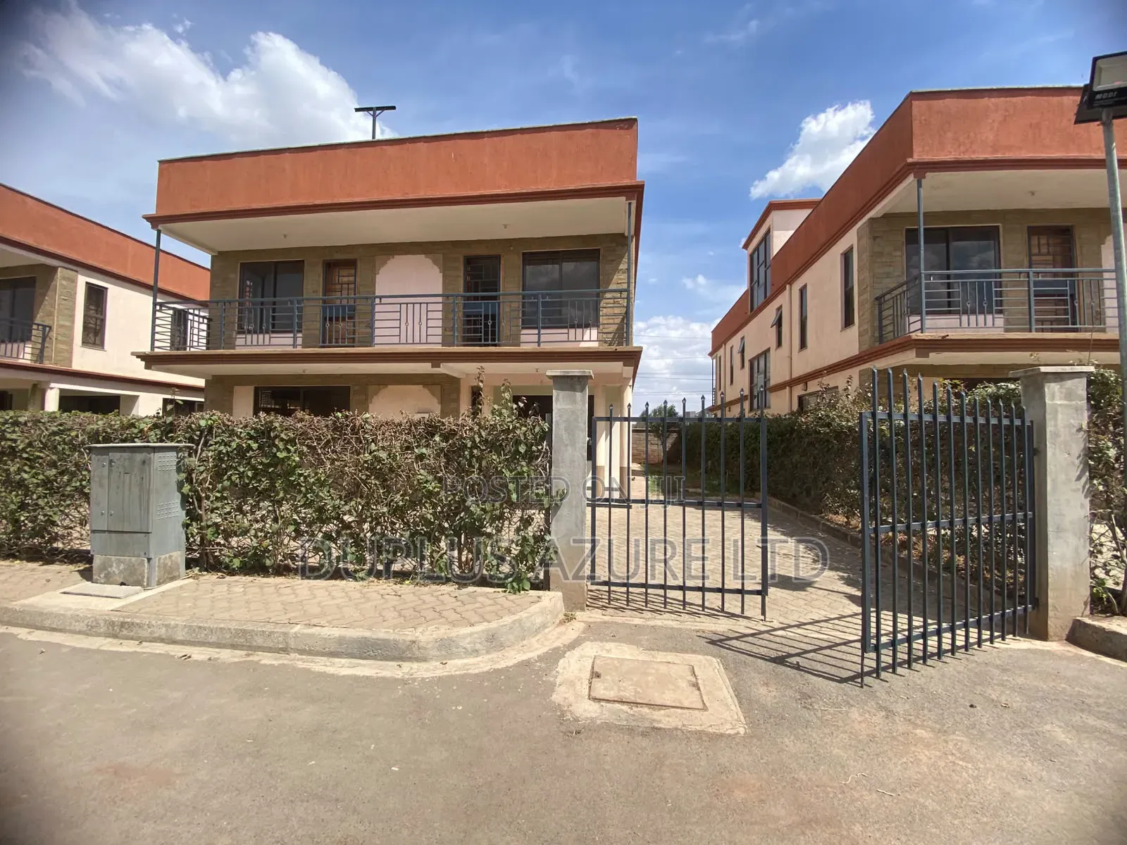 5bdrm Maisonette in Gateway Mall Area for rent in Gateway Mall Area