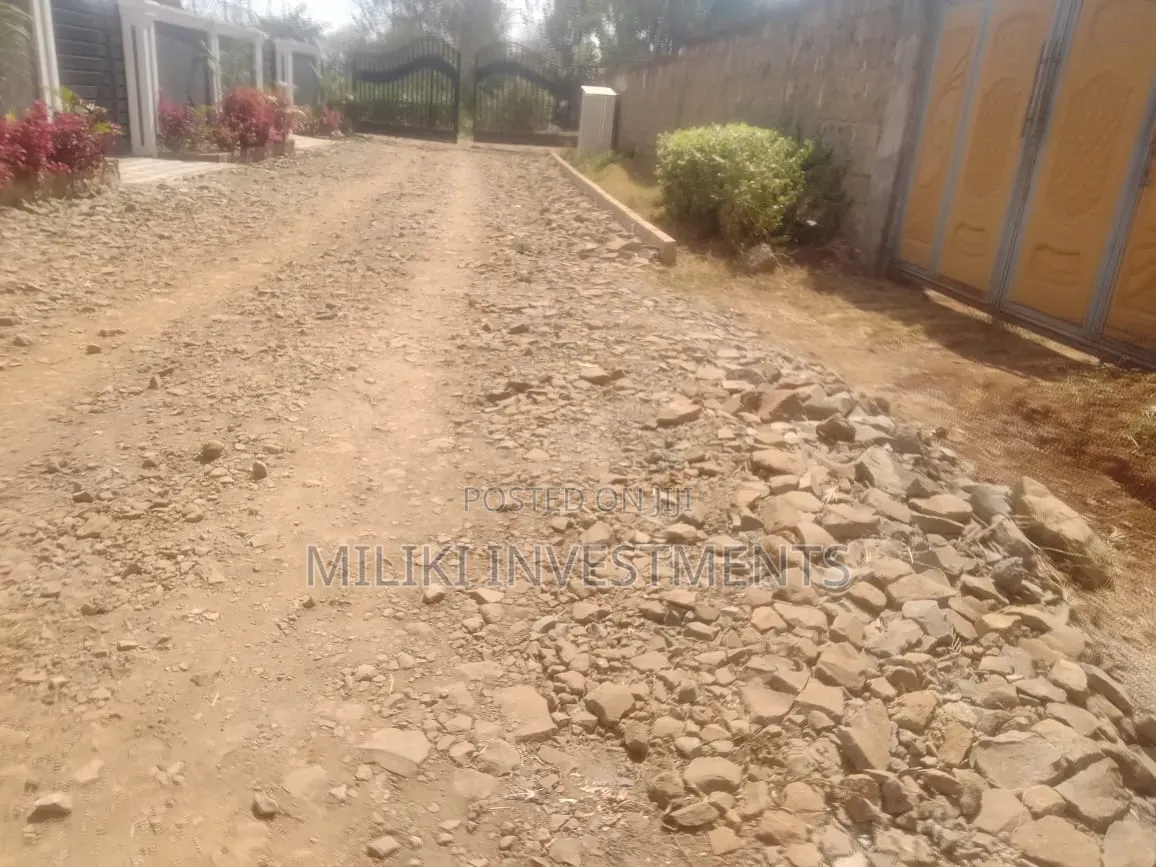 1 Acre on Sale at Thika-Maguguni in Makongeni / Thika