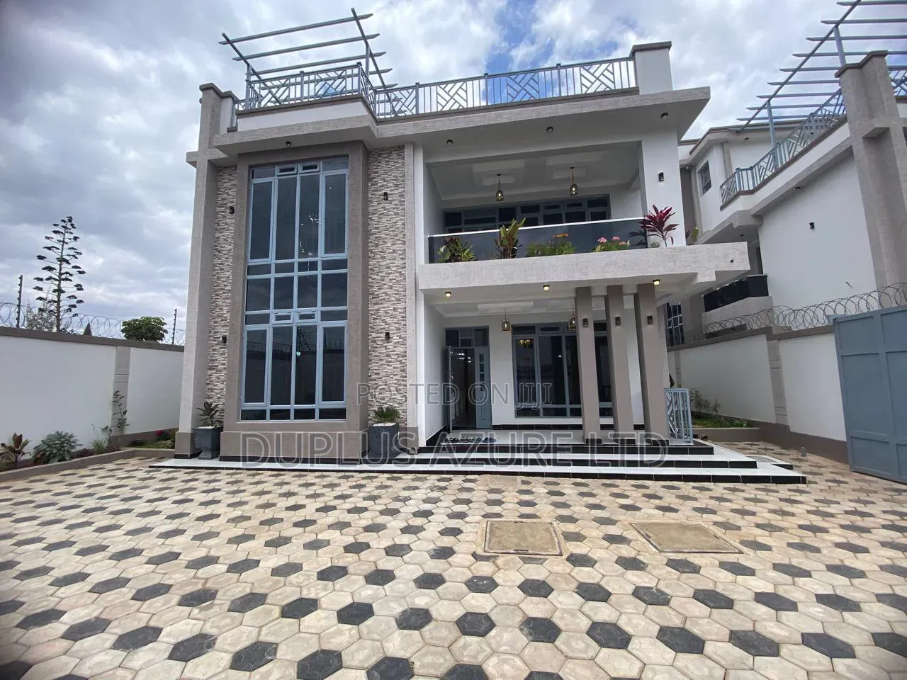 5bdrm Villa in Kimbo for sale in Kimbo