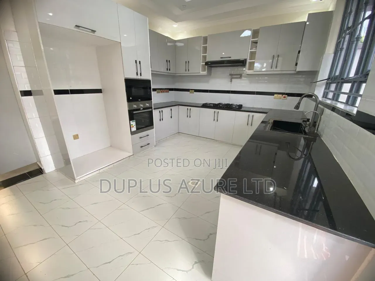 5bdrm Villa in Kimbo for sale in Kimbo
