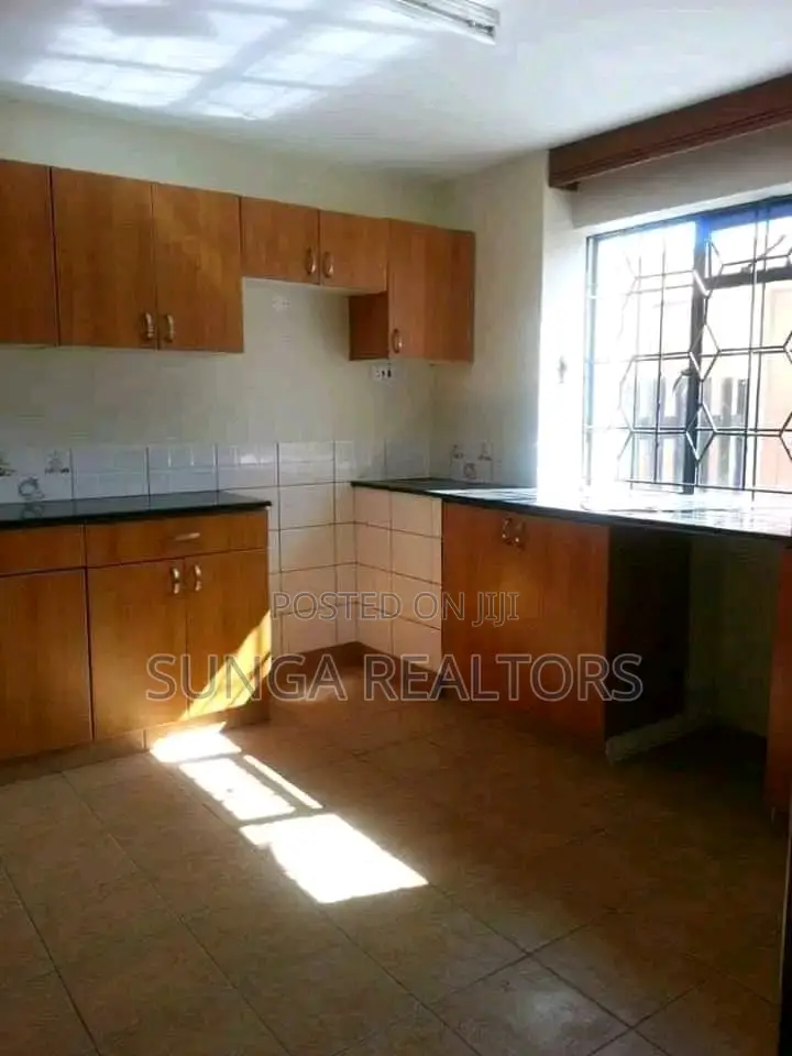 3bdrm House in Gateway Mall Area for sale in Gateway Mall Area