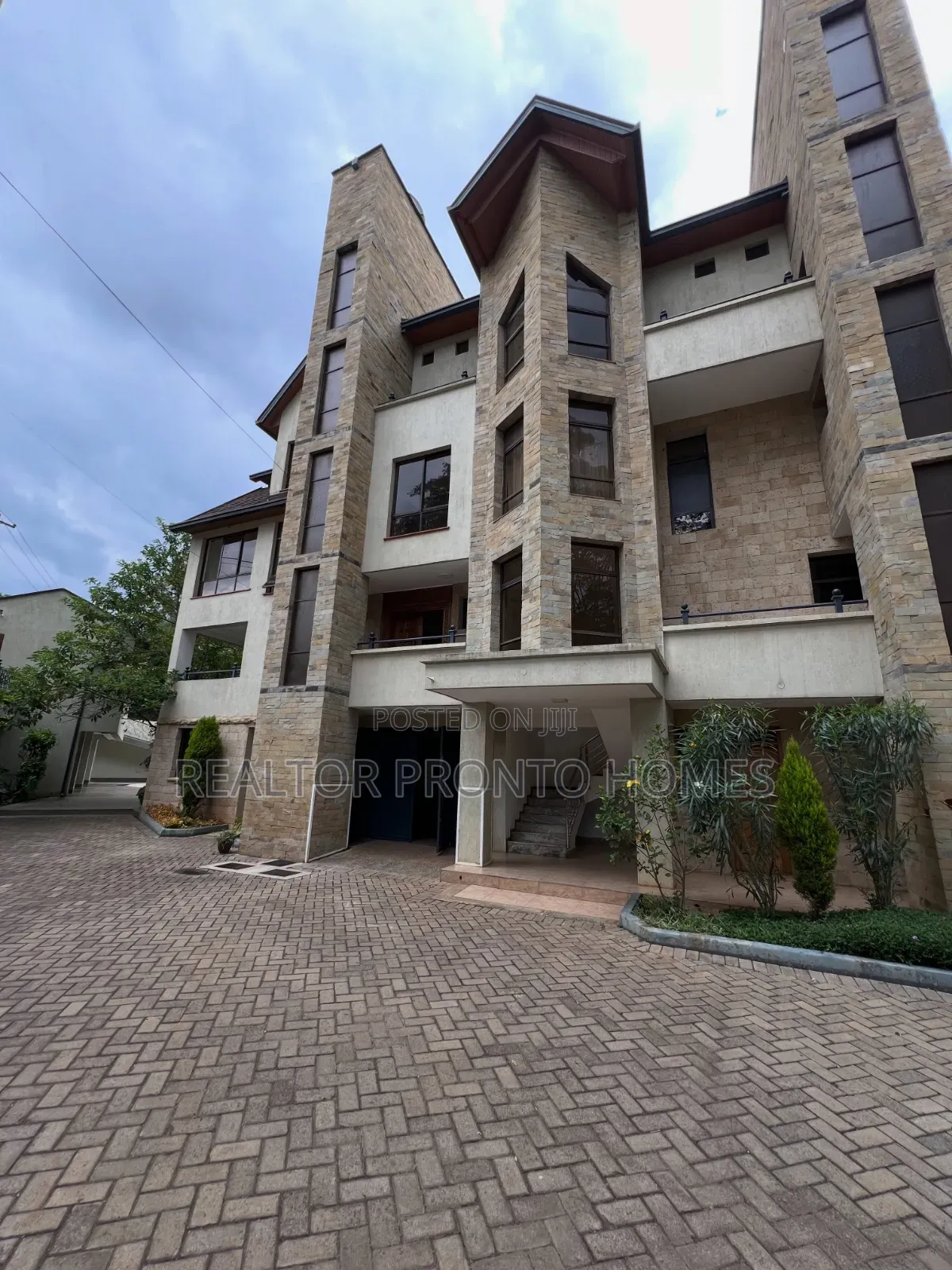 4bdrm Townhouse / Terrace in Lavington, Muthangari for rent in Muthangari