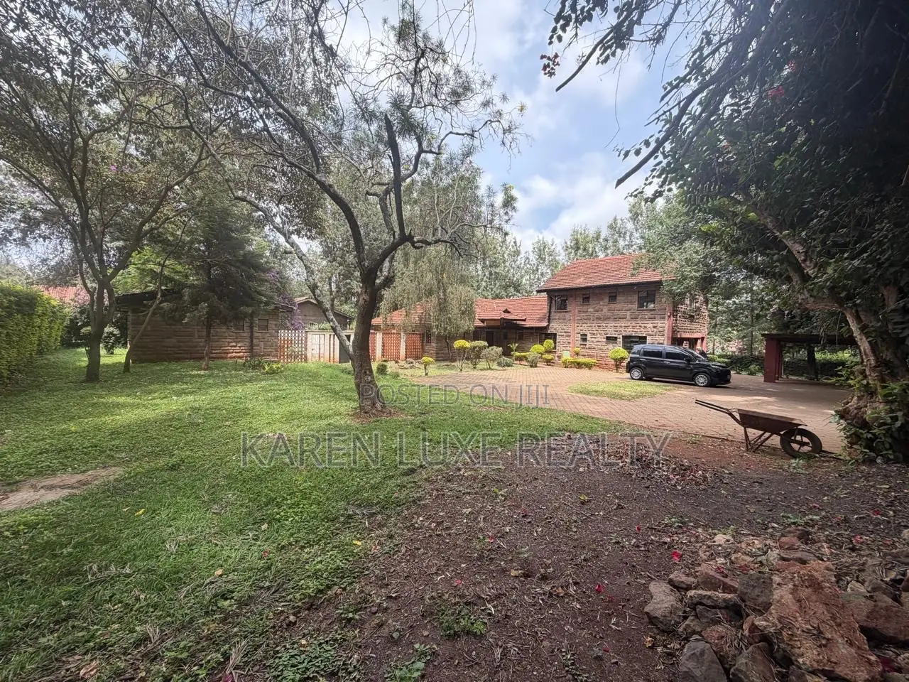 5bdrm Mansion in Karen for rent in Karen