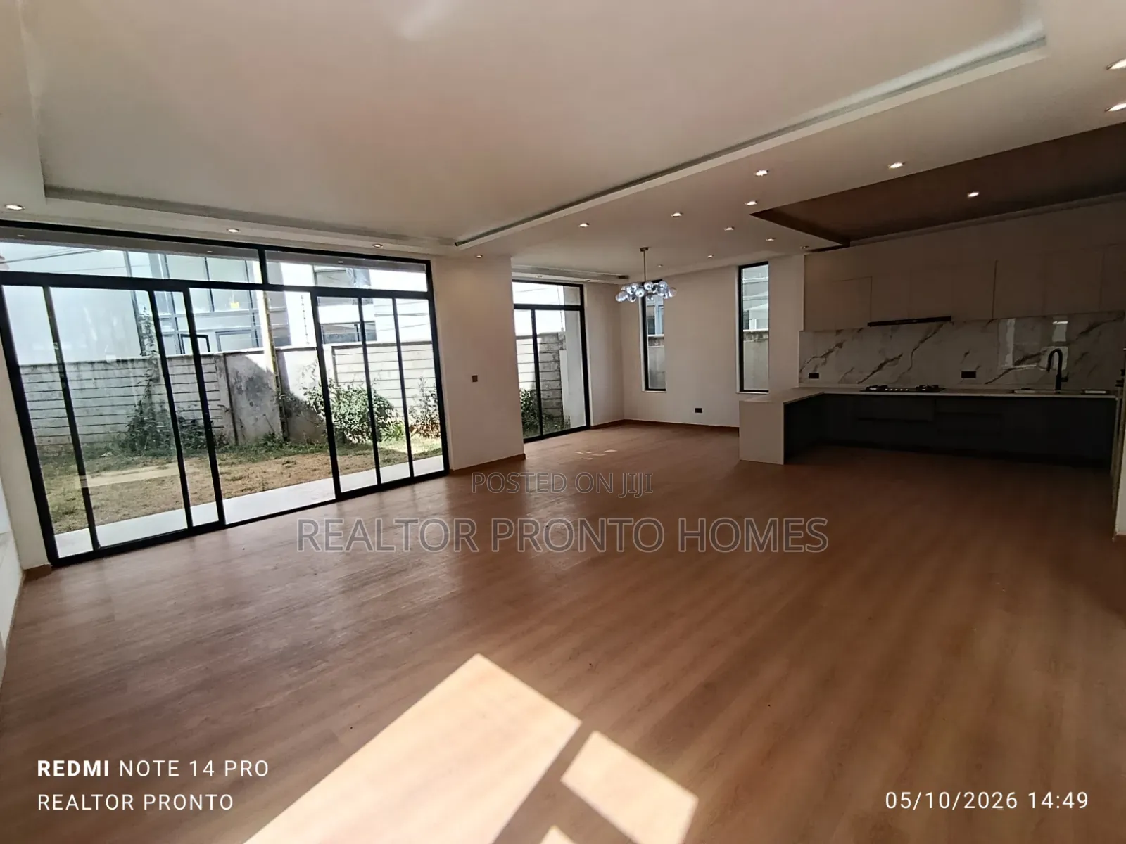 5bdrm Townhouse/Terrace in Lavington, Muthangari for sale in Muthangari