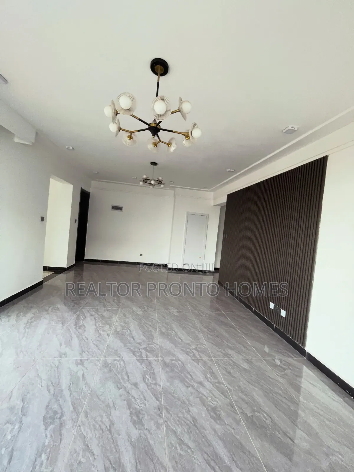4bdrm Apartment in Lavington, Valley Arcade for sale in Valley Arcade