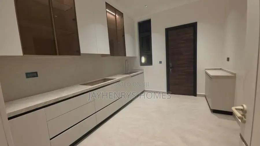 5bdrm Mansion in Runda for sale in Runda