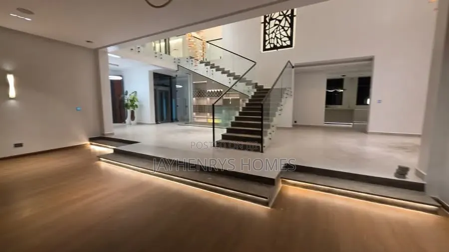 5bdrm Mansion in Runda for sale in Runda