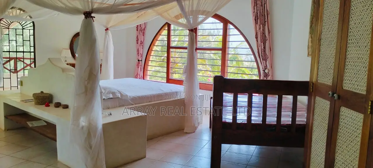 Furnished 4bdrm Villa in Atamu Lono Hotel, Town Centre for sale in Town Centre