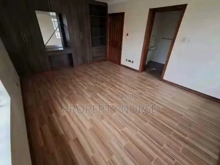 3bdrm Duplex in Gateway Mall Area for rent in Gateway Mall Area