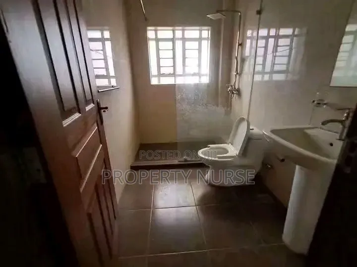 3bdrm Duplex in Gateway Mall Area for rent in Gateway Mall Area