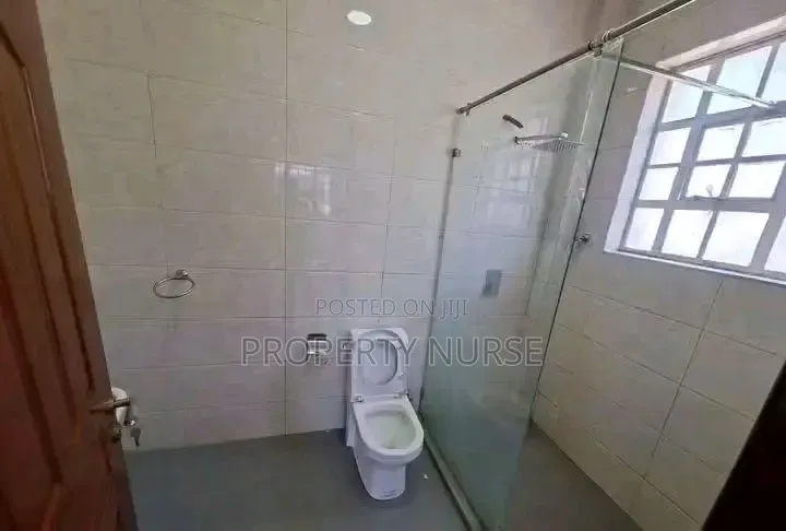 3bdrm Duplex in Gateway Mall Area for rent in Gateway Mall Area
