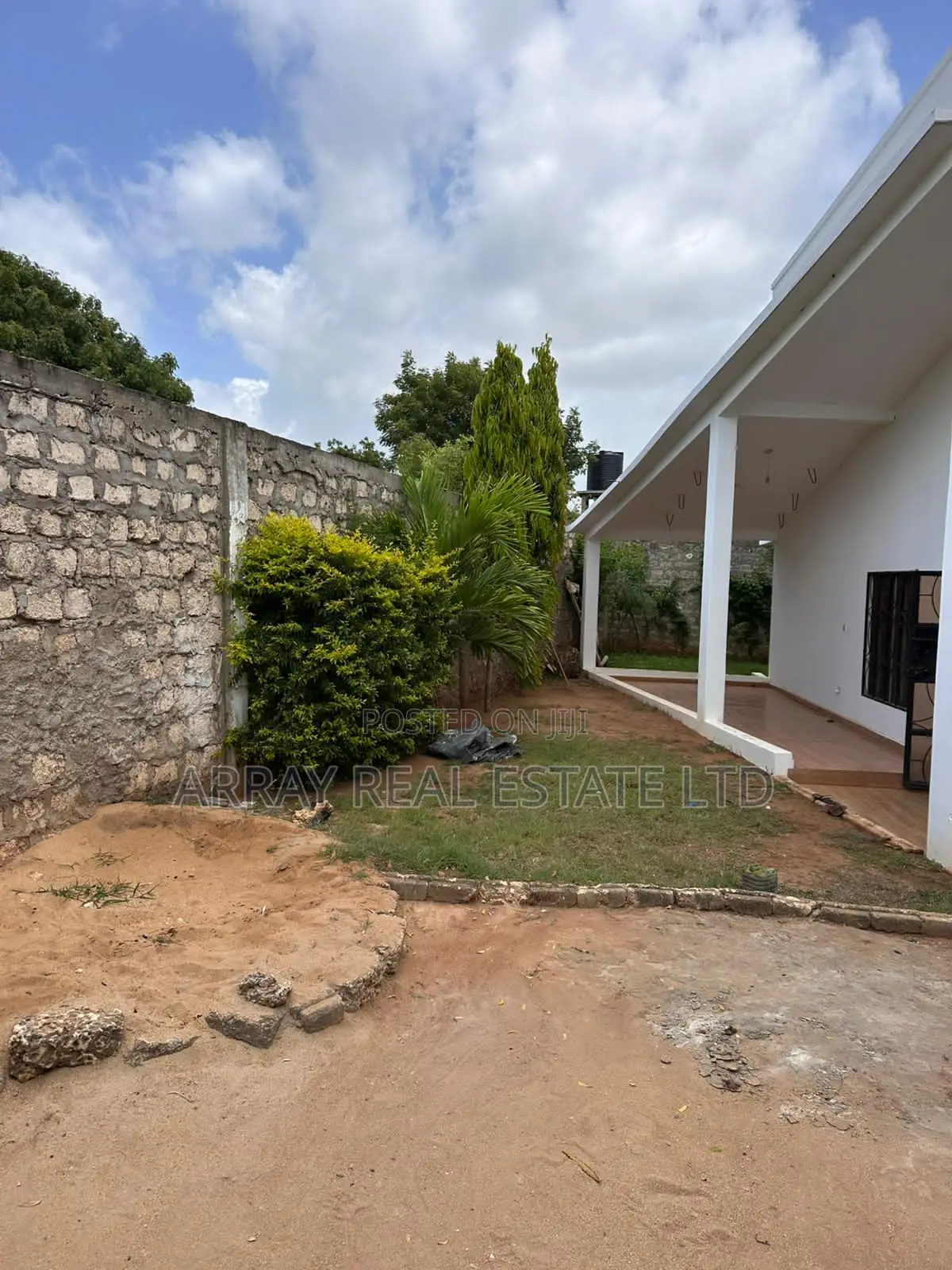 Furnished 2bdrm Maisonette in Ganda for sale in Ganda