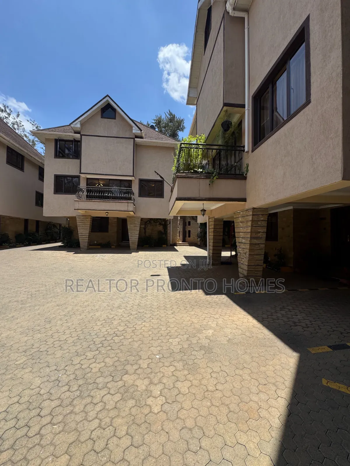 5bdrm Townhouse / Terrace in Lavington, Muthangari for rent in Muthangari