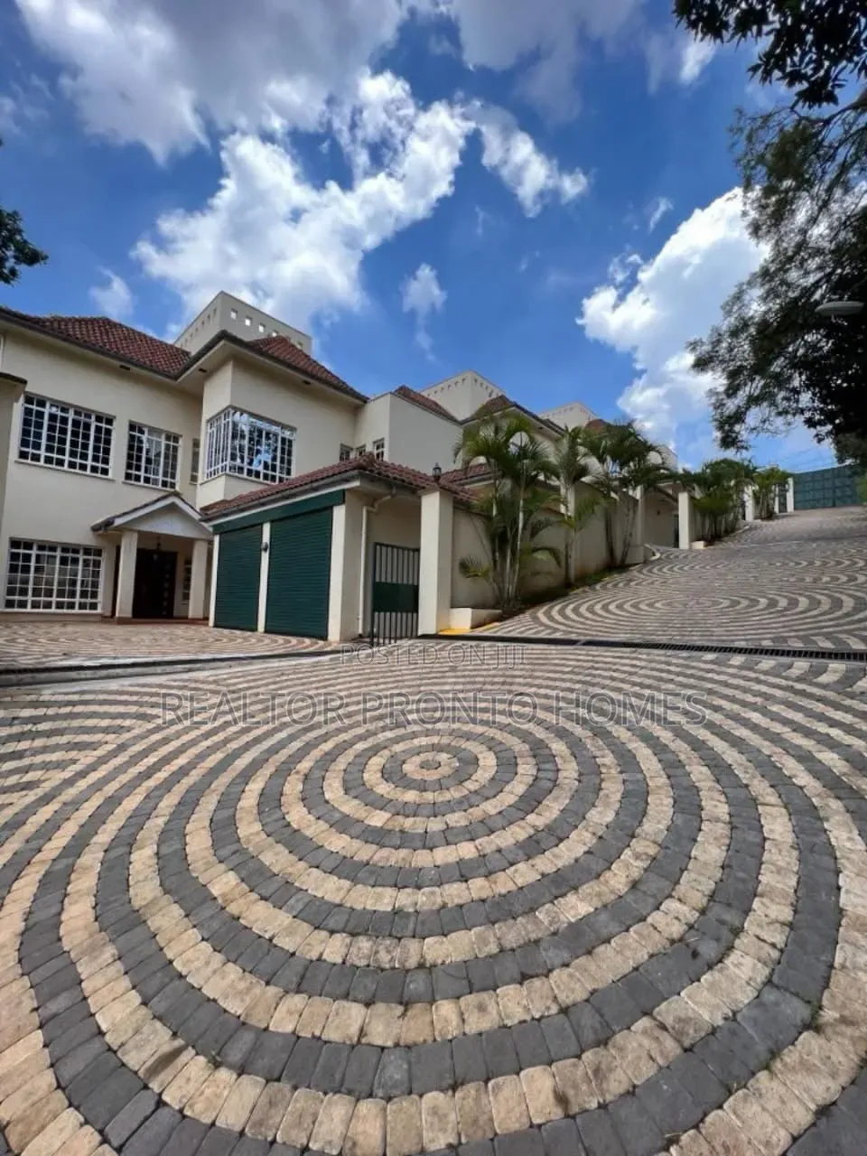 4bdrm Townhouse / Terrace in Kyuna for rent in Kyuna Estate