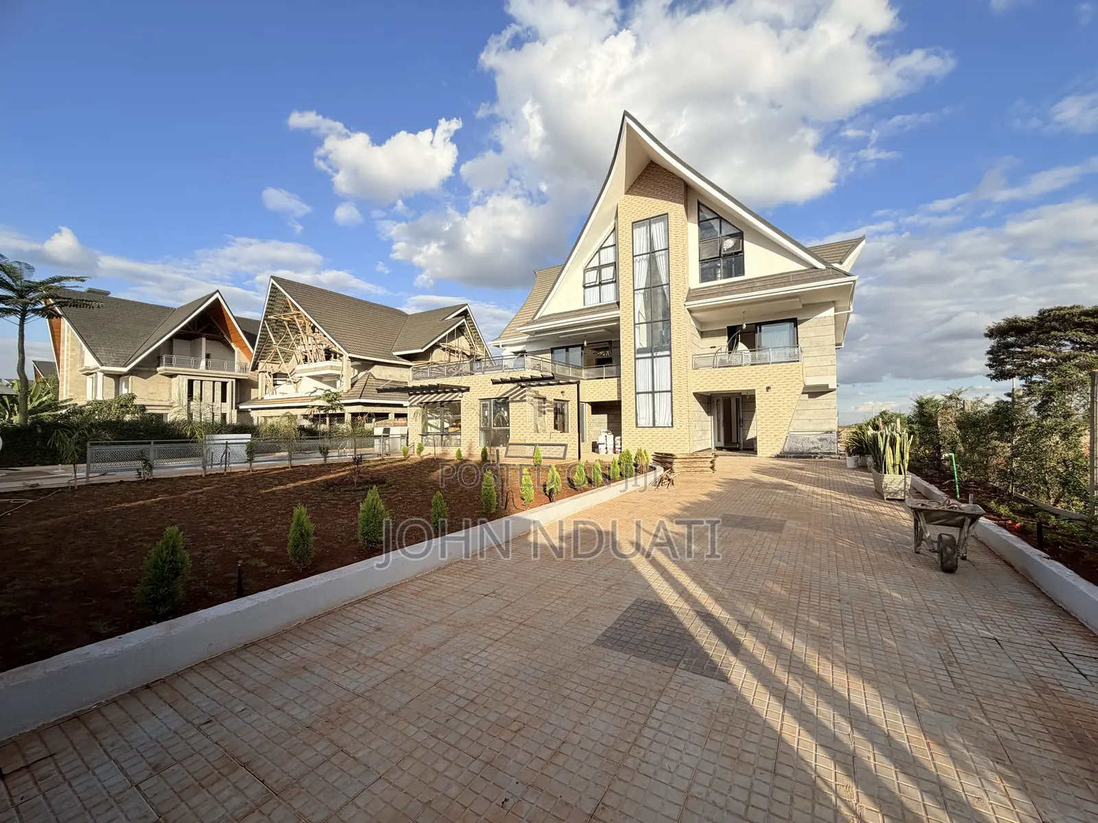 6bdrm Mansion in Daykio, Kimbo for sale in Kimbo