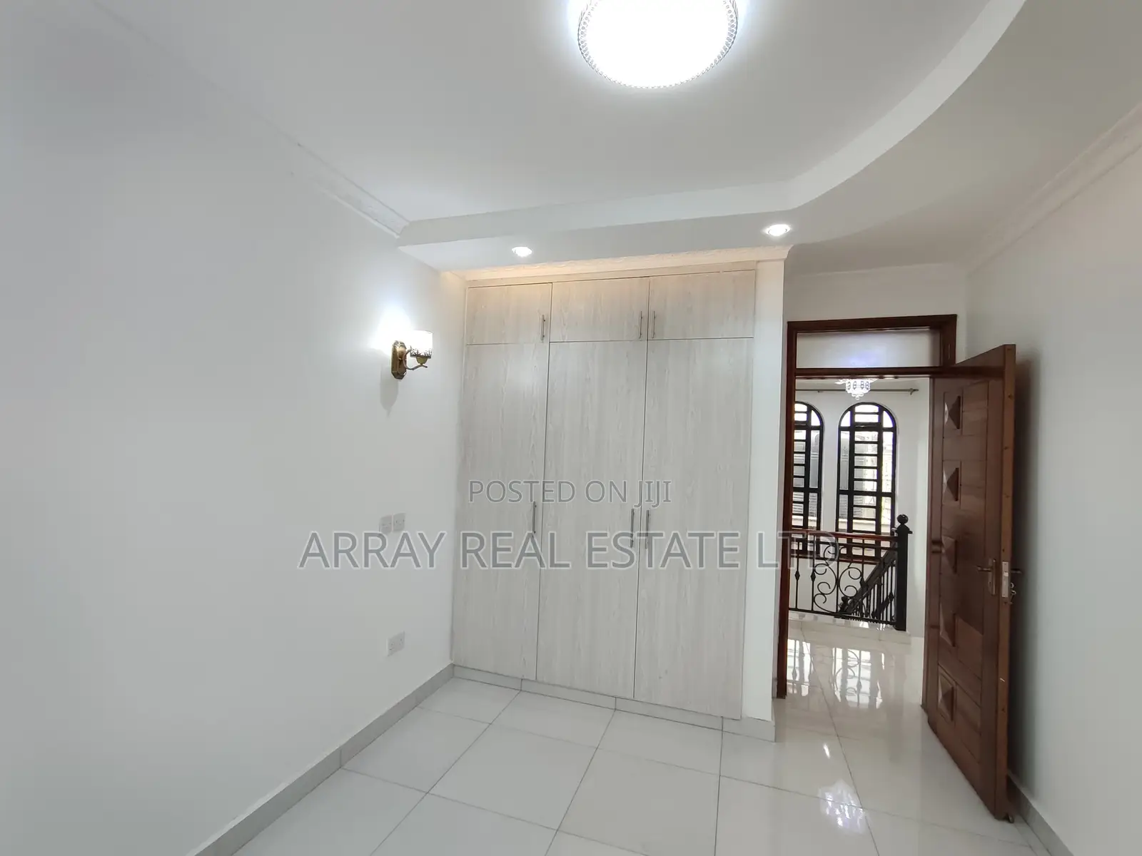 4bdrm Maisonette in Membly Estate for sale in Membley Estate