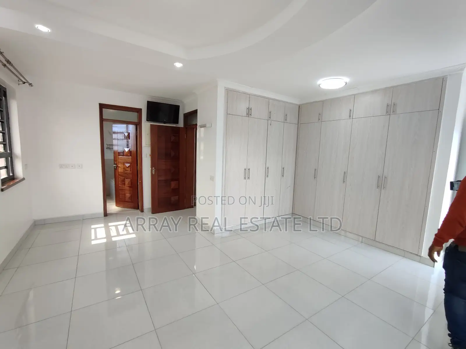 4bdrm Maisonette in Membly Estate for sale in Membley Estate
