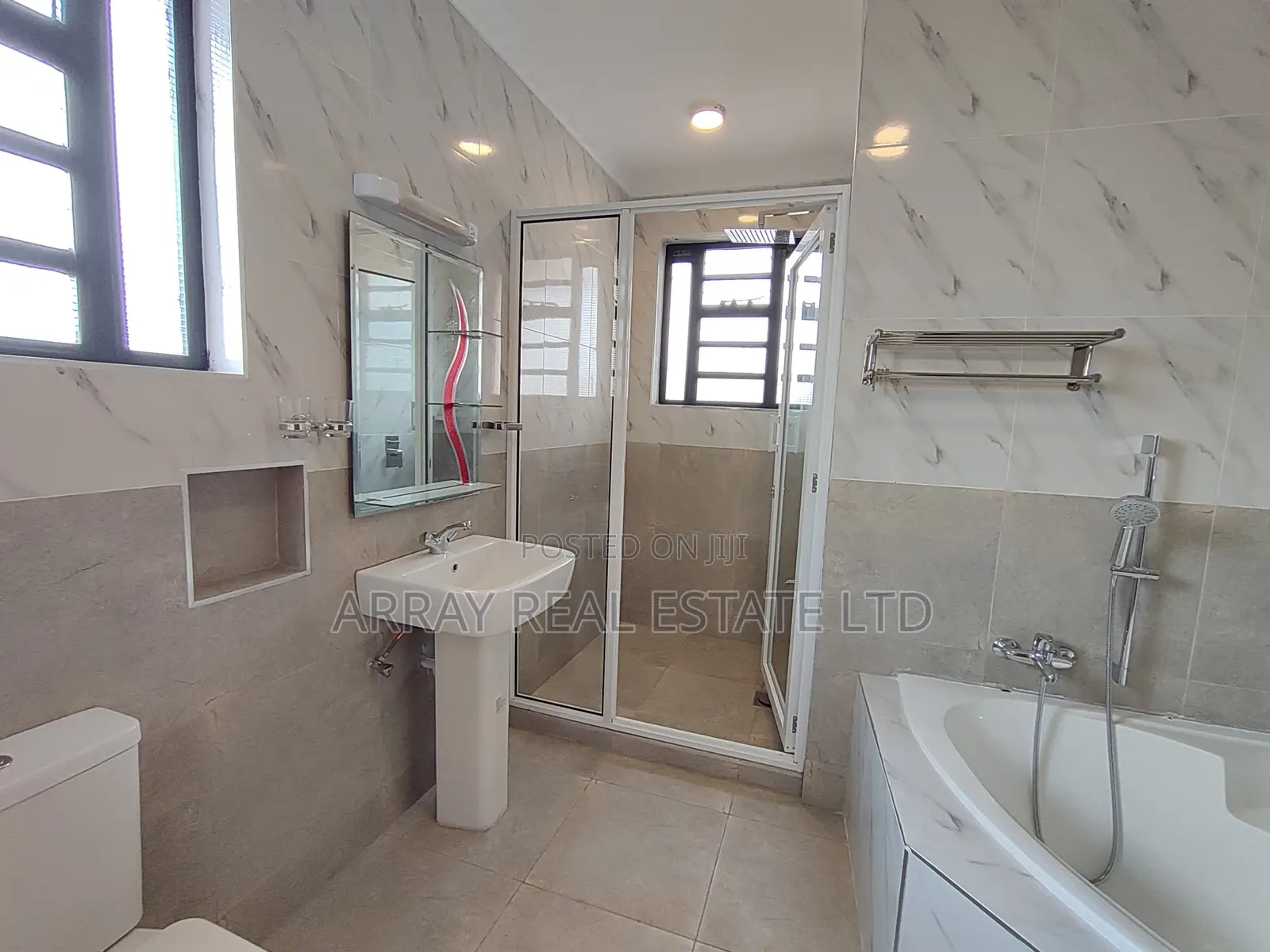 4bdrm Maisonette in Membly Estate for sale in Membley Estate