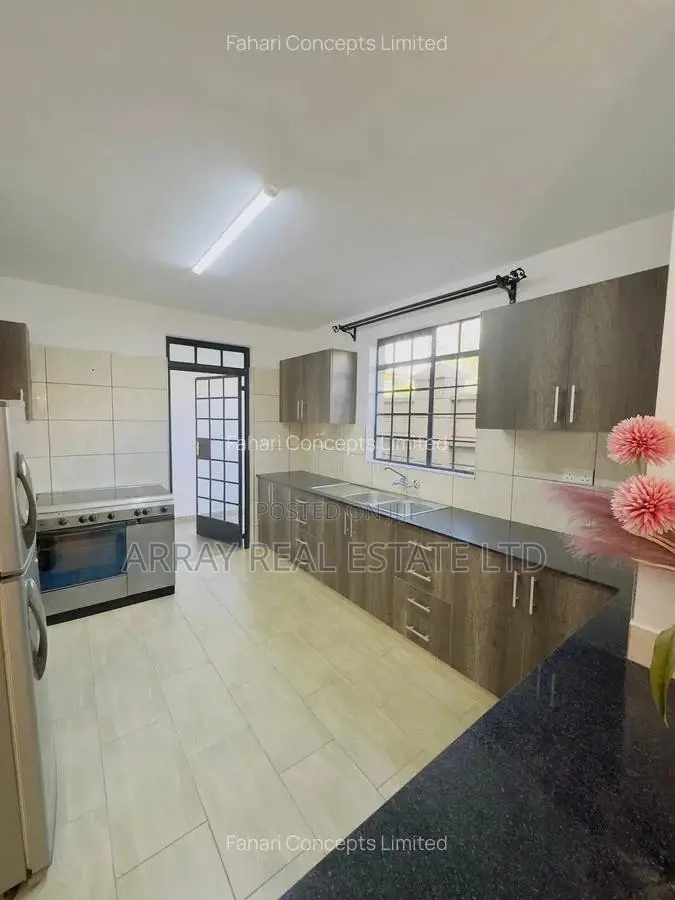 4bdrm Townhouse/Terrace in Katani for sale in Katani