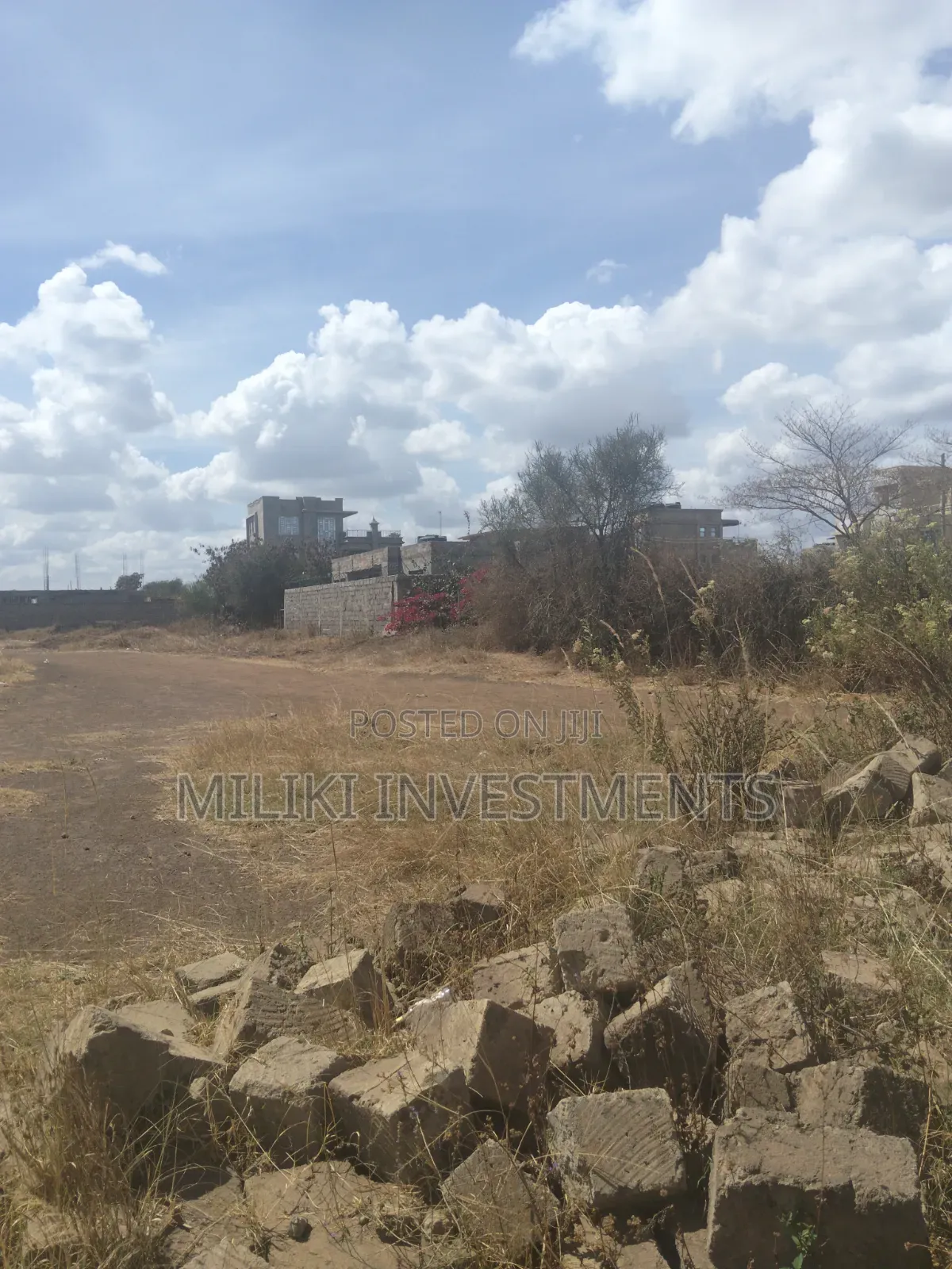1 and Quarter Acre on Sale RUIRU- Kamakis -KARUGURU Area in Kamakis