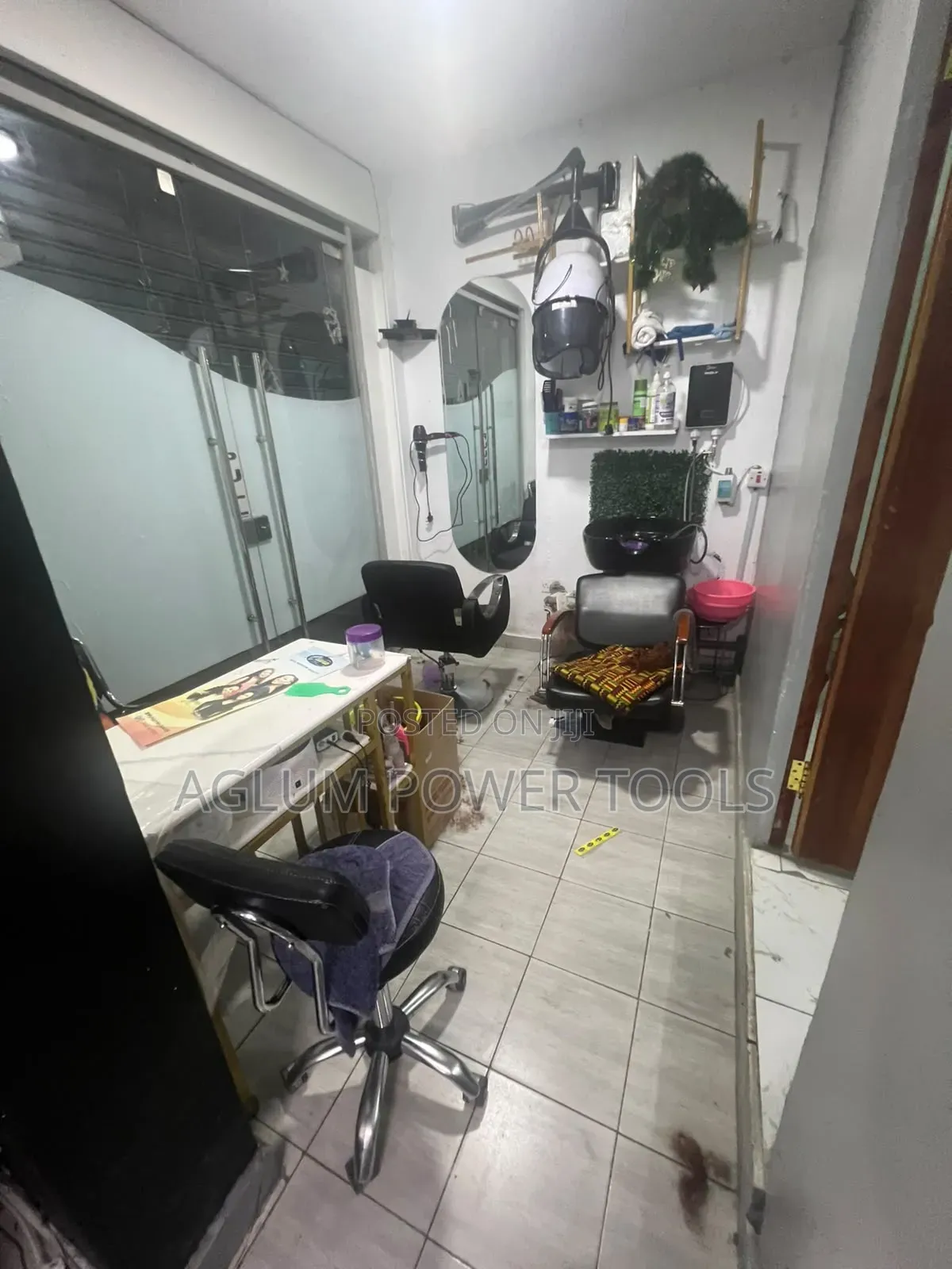 Barber Shop for Sell in Nairobi Central
