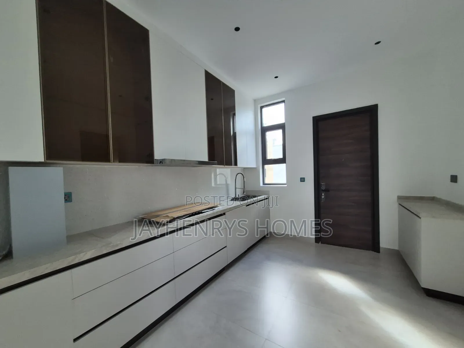 5bdrm Mansion in Runda for sale in Runda