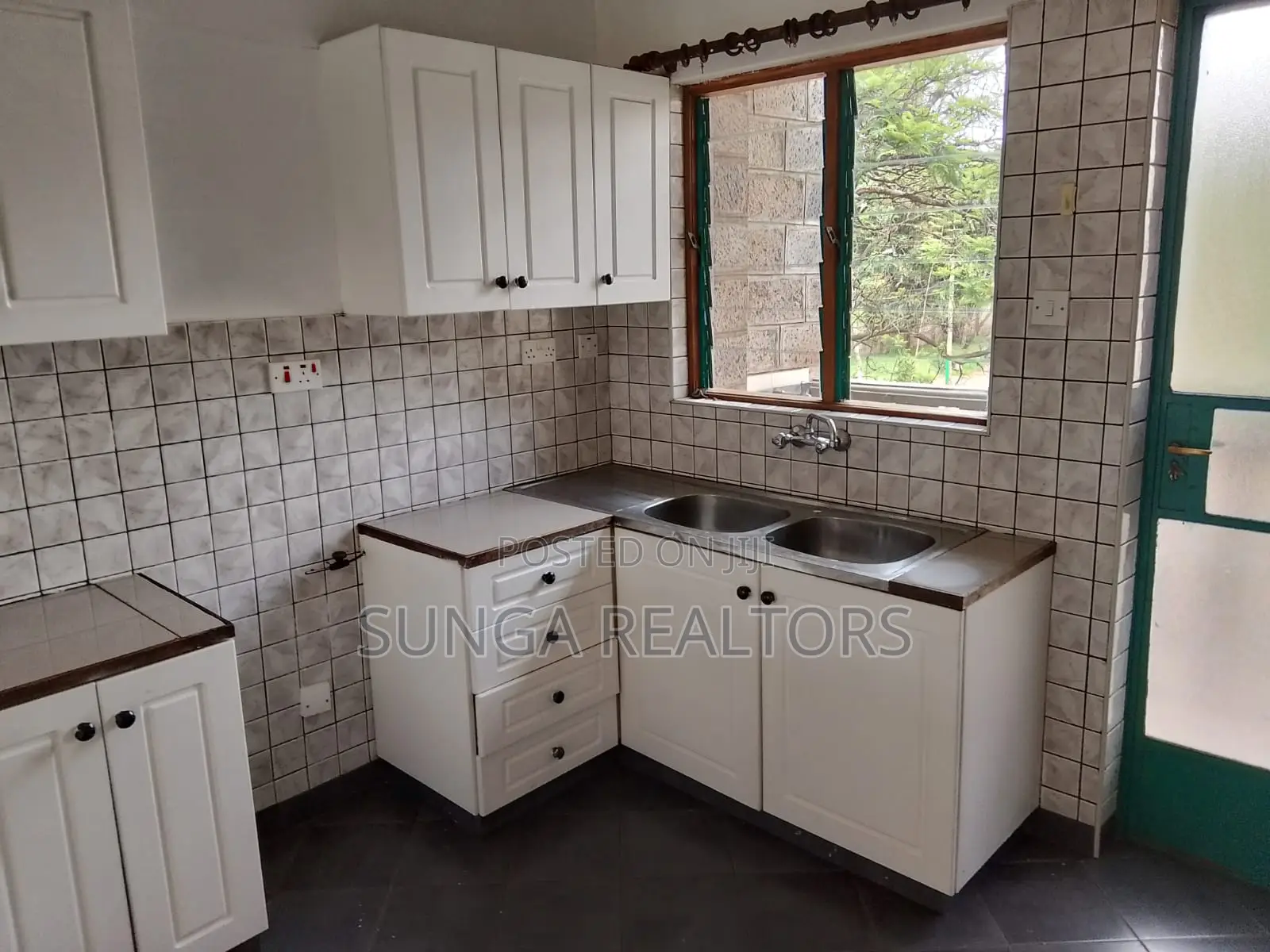 2bdrm Apartment in Parklands/Highridge for rent in Parklands/Highridge