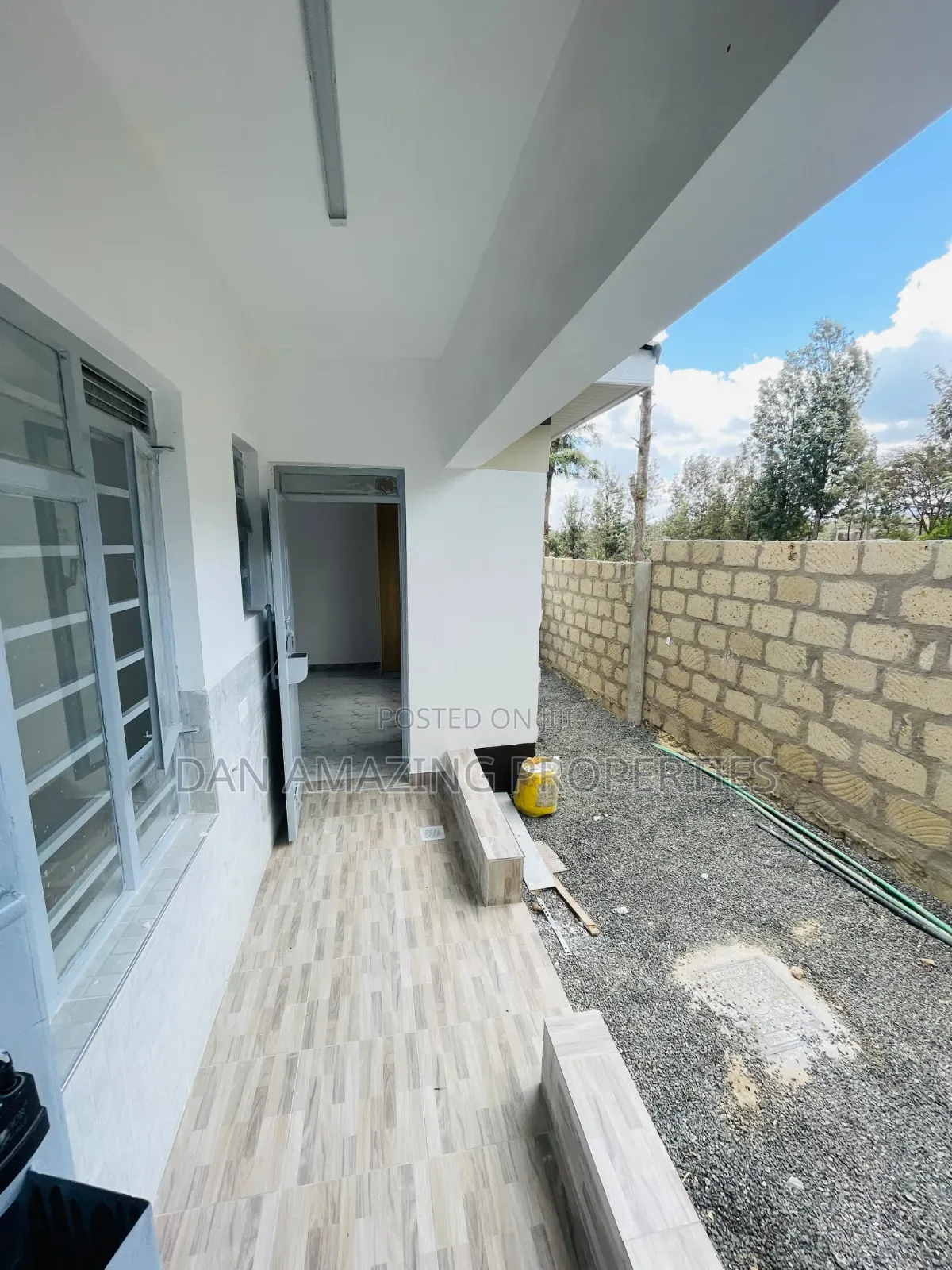 3bdrm Bungalow in Merisho Rd Plus Dsq, Matasia for sale in Matasia