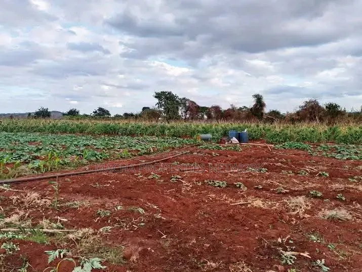5 Acres Red Soil - Masinga Catching the Dam in Masinga Central
