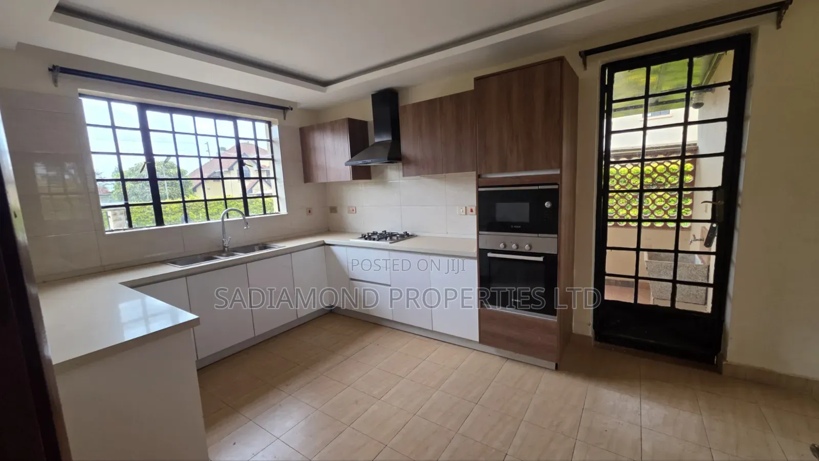4bdrm Bungalow in Nyari for sale in Nyari
