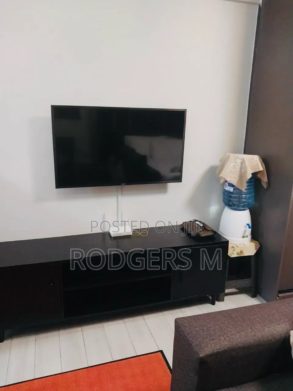 Furnished Studio Apartment in Valley Arcade for rent in Valley Arcade