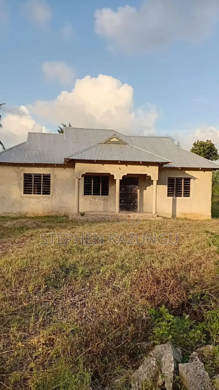 3bdrm House in Makongeni Town In, Diani for sale in Diani