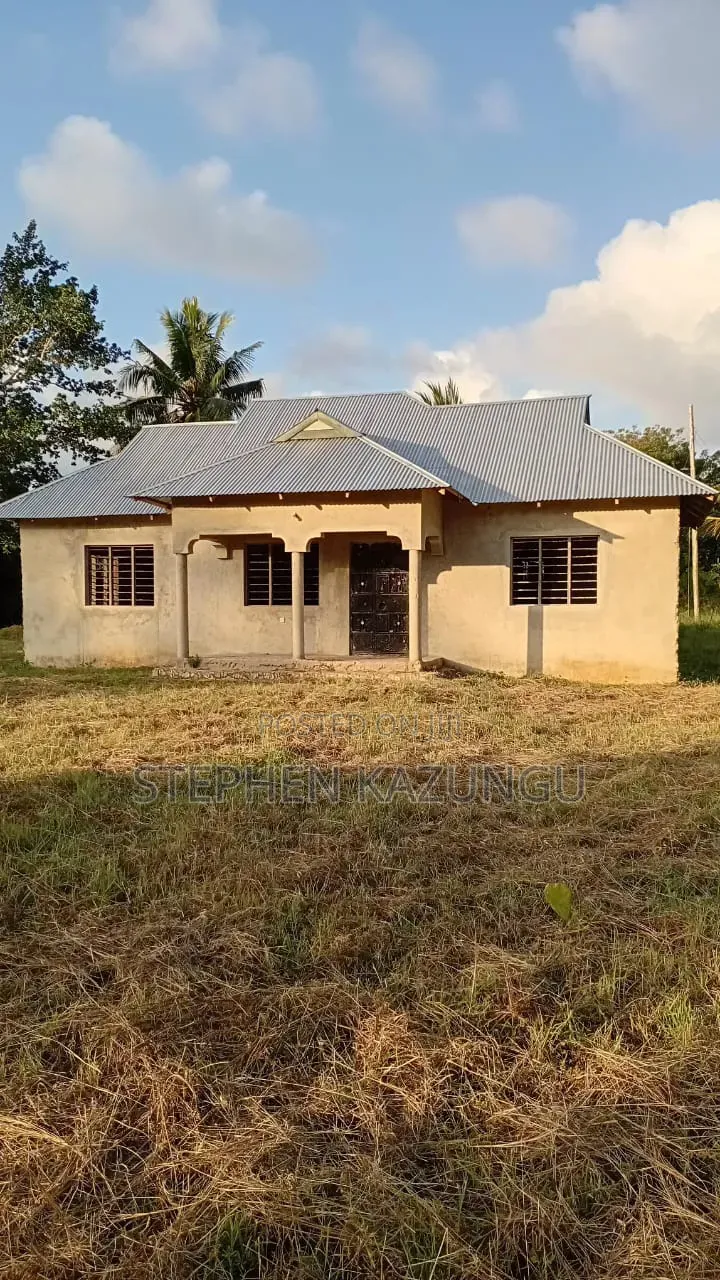3bdrm House in Makongeni Town In, Diani for sale in Diani