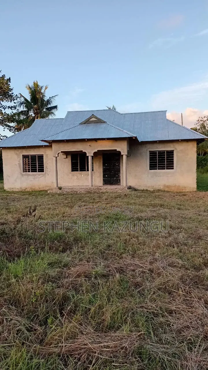 3bdrm House in Makongeni Town In, Diani for sale in Diani