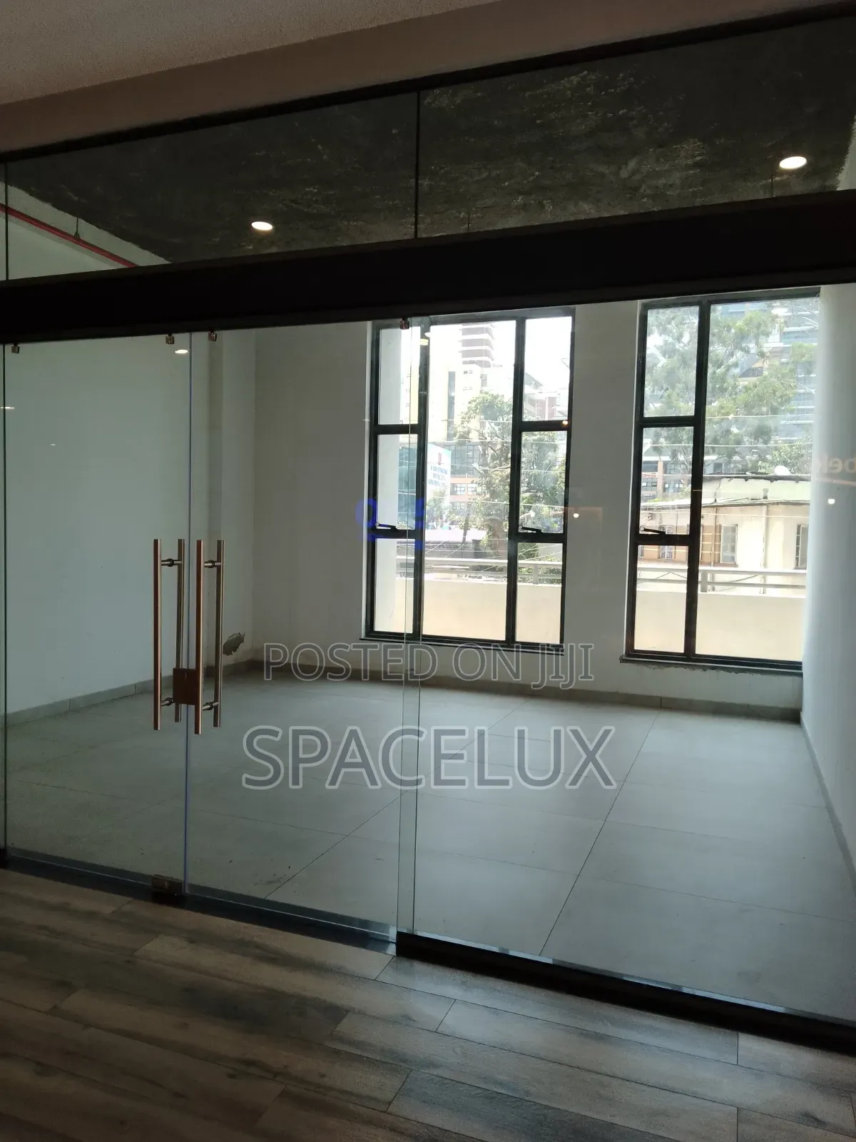Nice Showroom & Retail Shops in Raphta Road Area