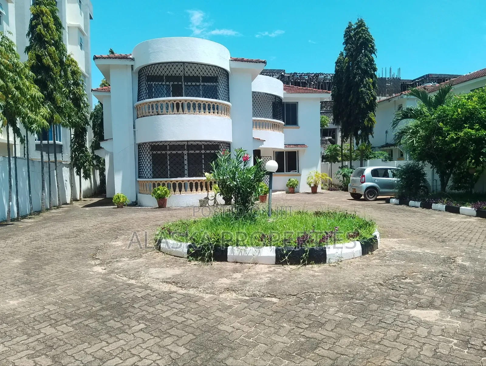 5bdrm Maisonette in Beach Road, Nyali Mkomani for sale in Nyali Mkomani