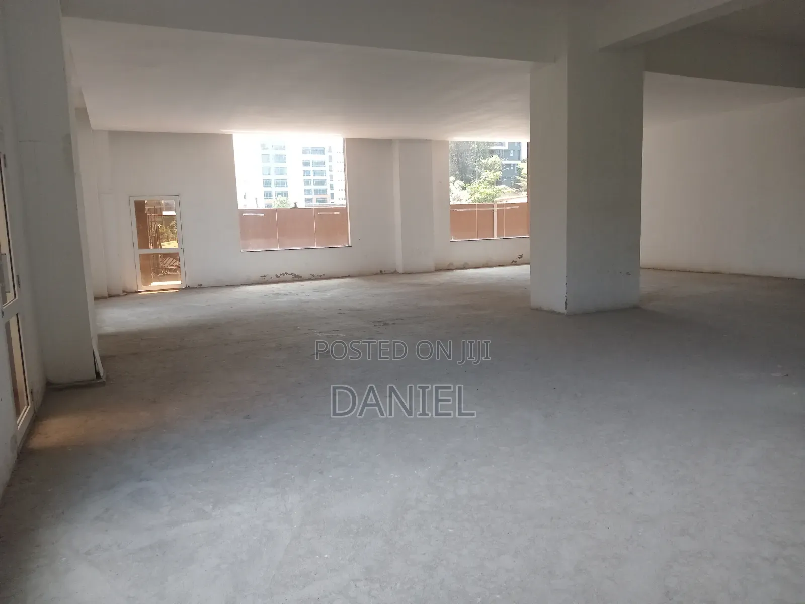 Shop/Showroom Space to Let in Westlands in Raphta Road Area
