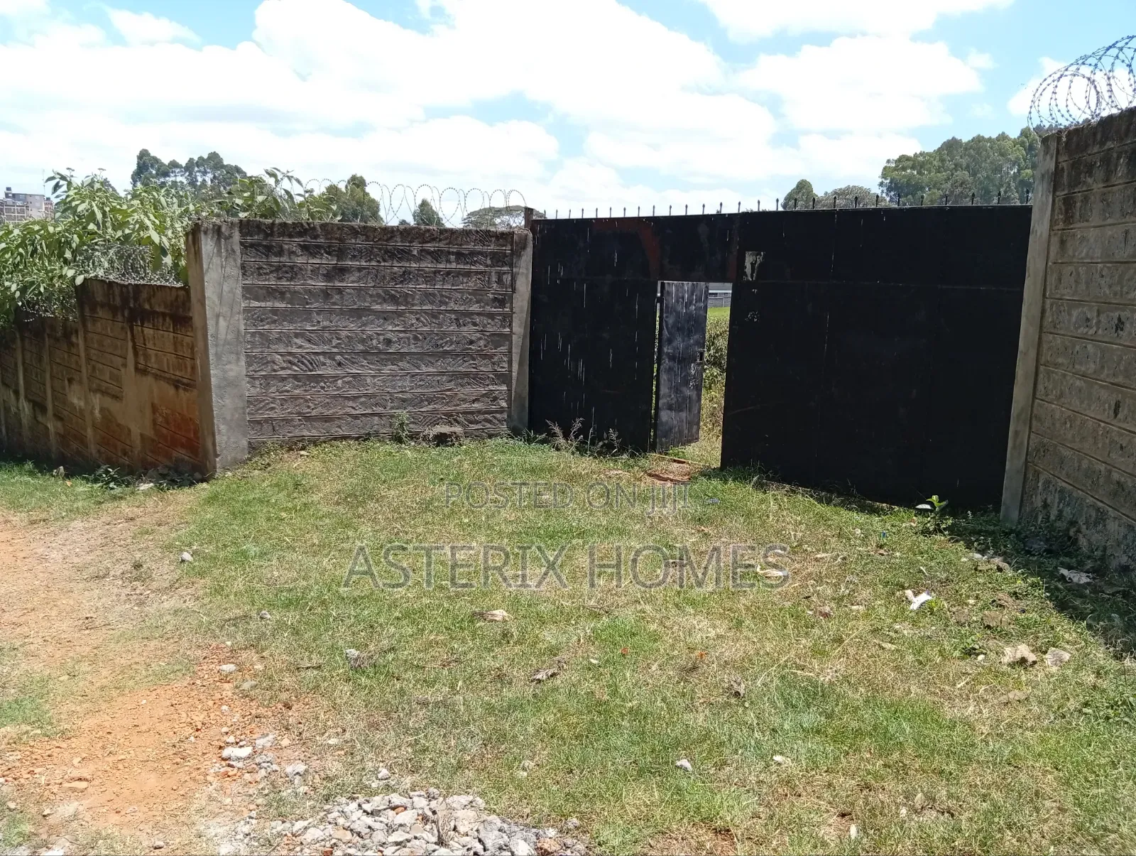 Yard to Let in Zambezi, Waiyaki Way in Zambezi/Sigona