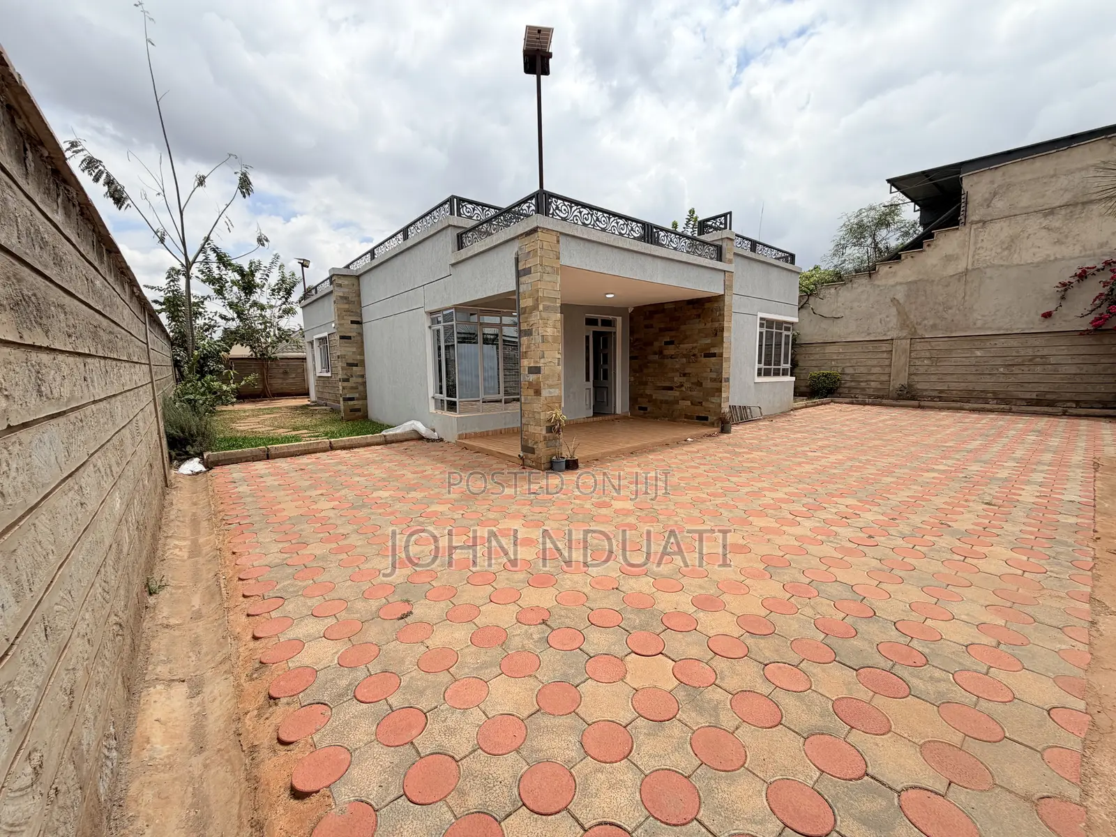 4bdrm Bungalow in Kenyatta Road for rent in Kenyatta Road / Theta 