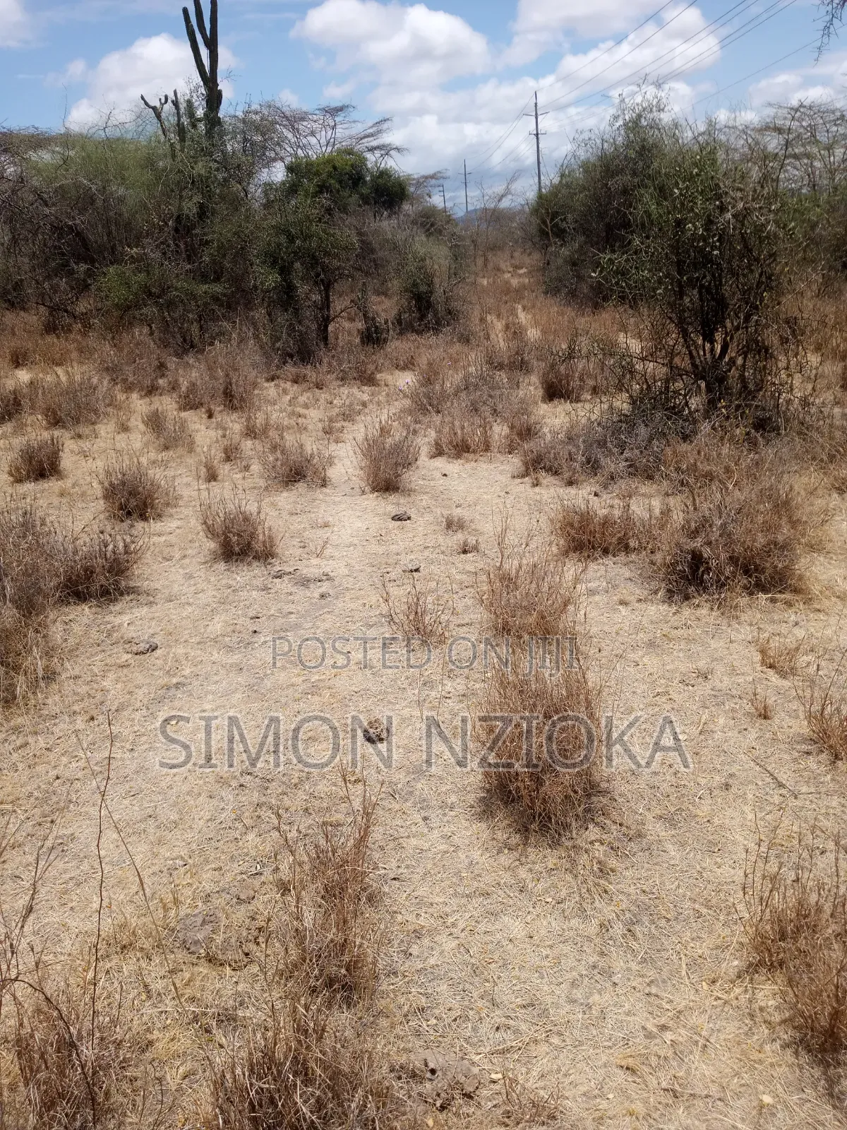 5 Acres for Sale Touching Mombasa Road Tarmack in Kinanie