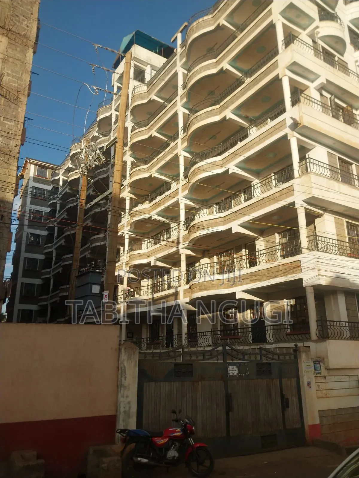 2bdrm Block of Flats in Regen for sale in Regen