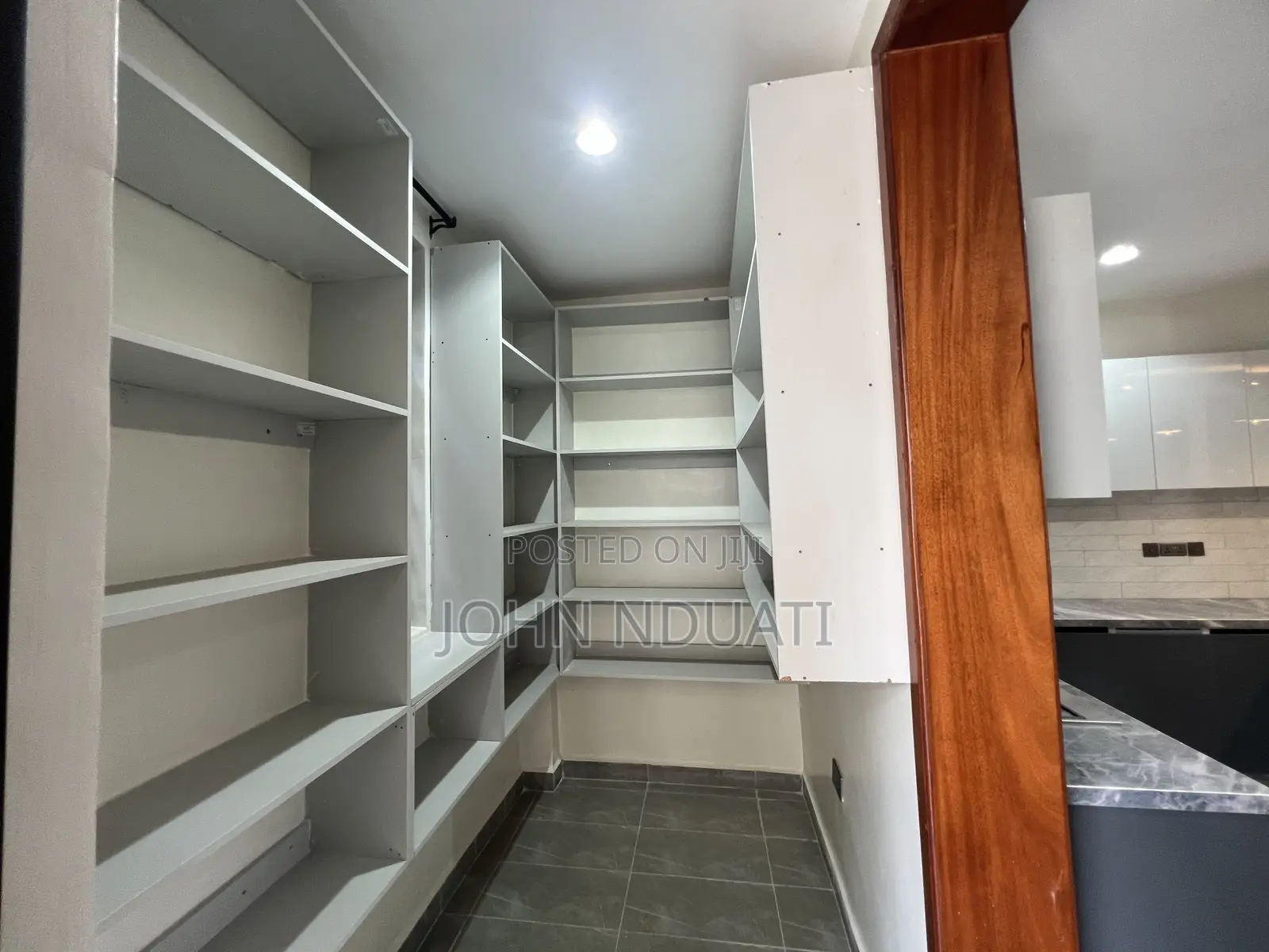 5bdrm Mansion in Membley Estate for sale in Membley Estate