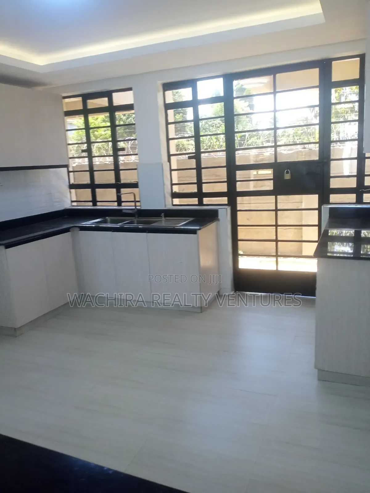 5bdrm Maisonette in Karai for rent in Karai